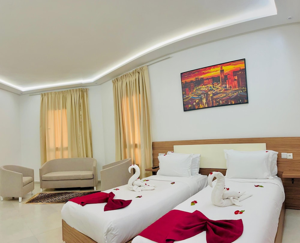 Standard Twin Room, City View