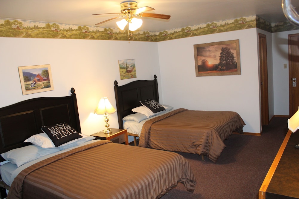 Deluxe Room, 2 Queen Beds photo 3