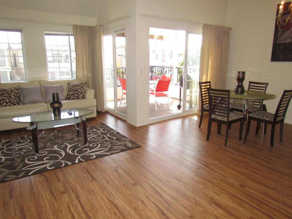 Duplex, 3 Bedrooms photo 3