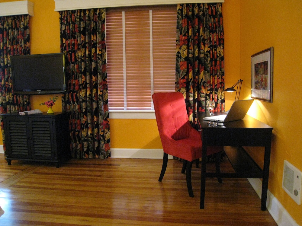 Superior Room, 1 King Bed