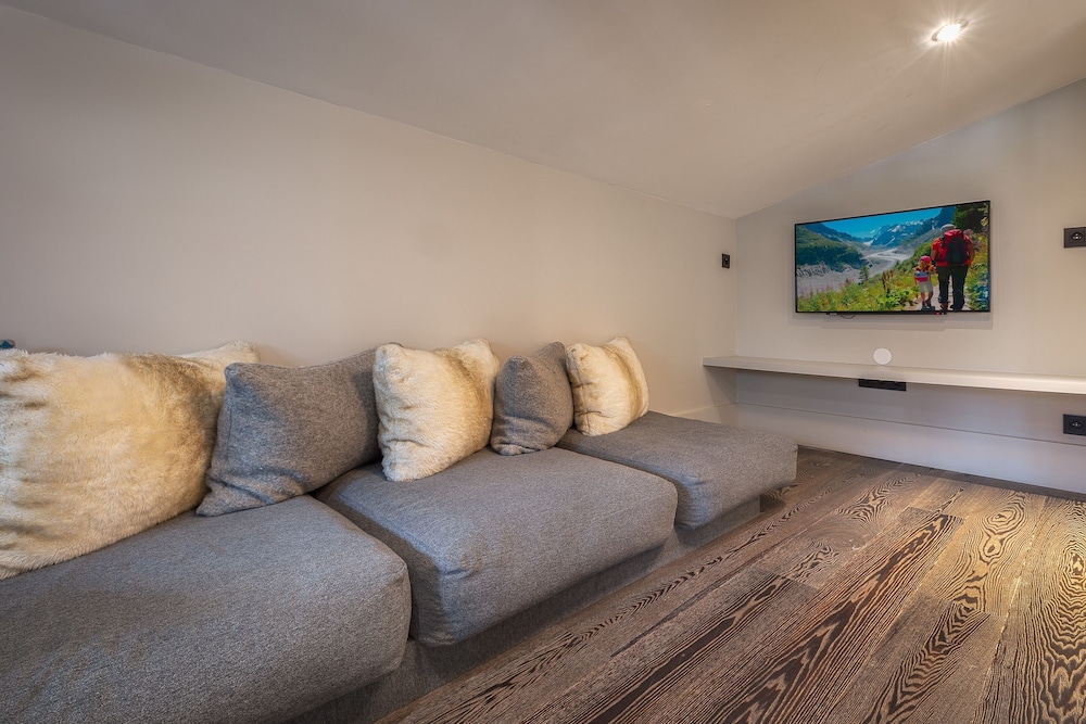 Romantic Suite, Mountain View (Refuge) - Photo 5