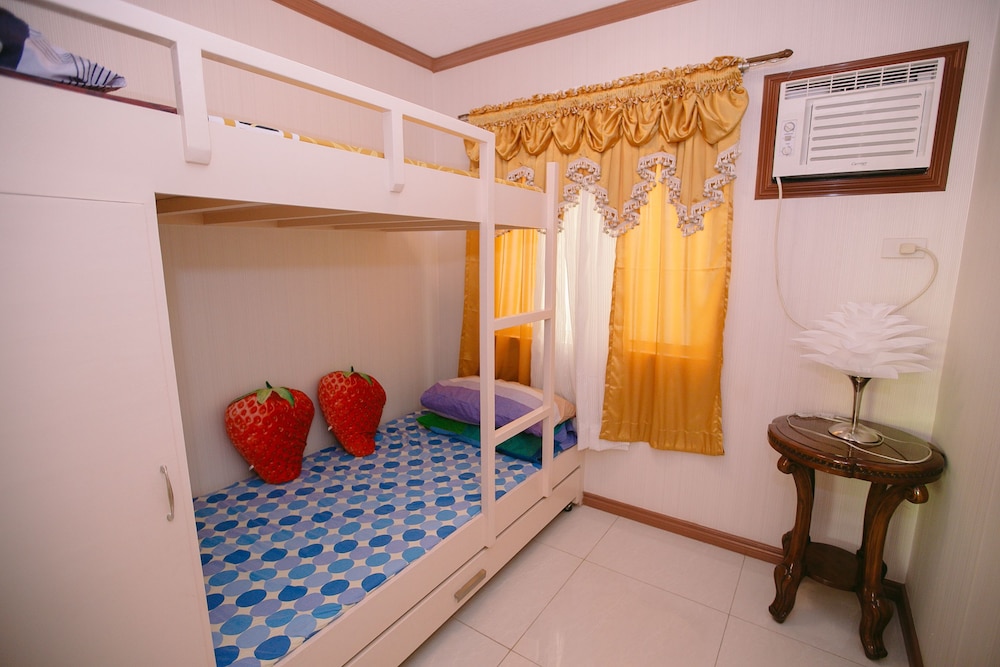 2 Bedroom Junior Suite photo 3