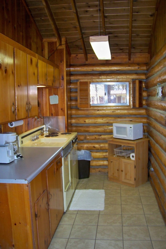 Cabin, 1 Bedroom (Cabin 10 - Duplex with cabin 11) photo 2