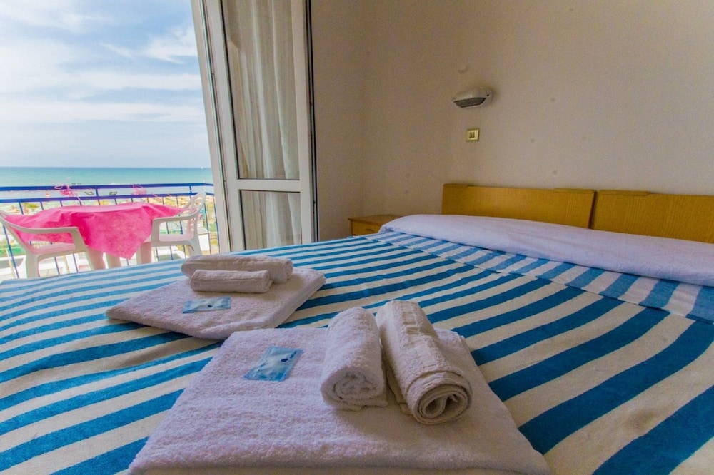 Triple Room, Sea View