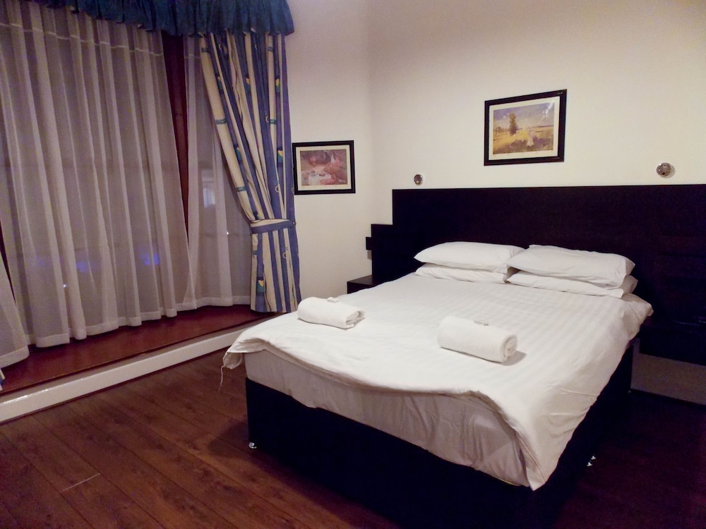 Budget Double Room, En-Suite