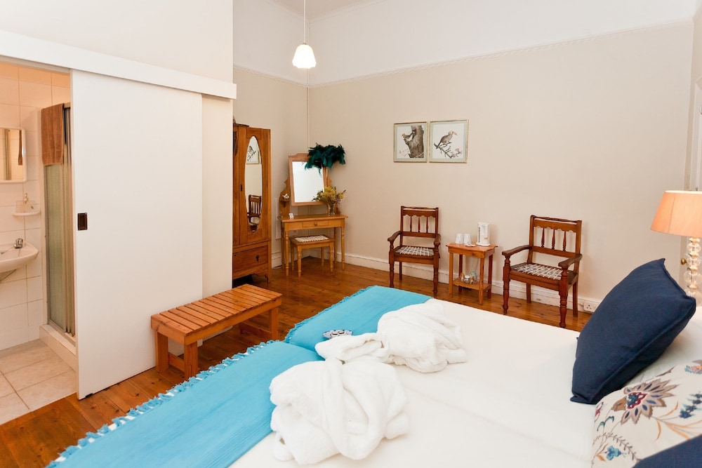 Standard Room, 1 Bedroom (Twin Room En-Suite) photo 3