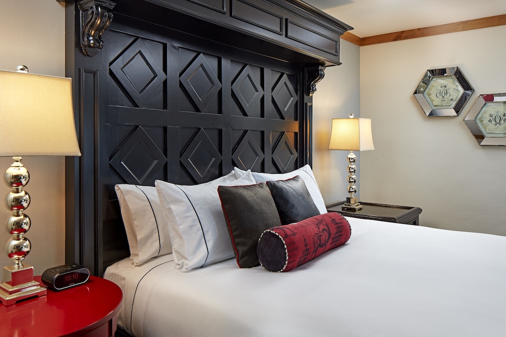 Premier Suite, 1 King Bed (Lake Front) - Photo 3