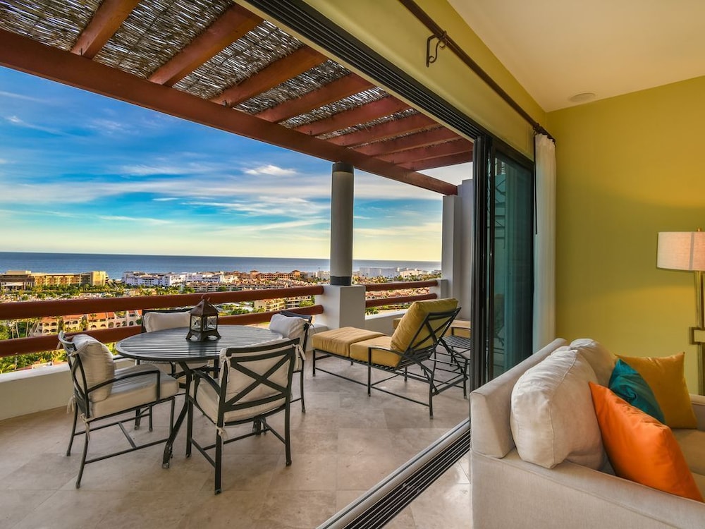 Luxury Penthouse, 3 Bedrooms, Jetted Tub, Ocean View