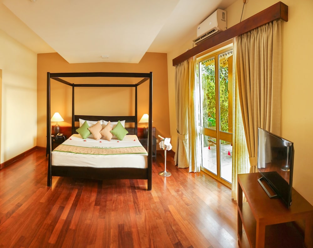 Premier Suite, 1 Bedroom, Garden View, Garden Area photo 1