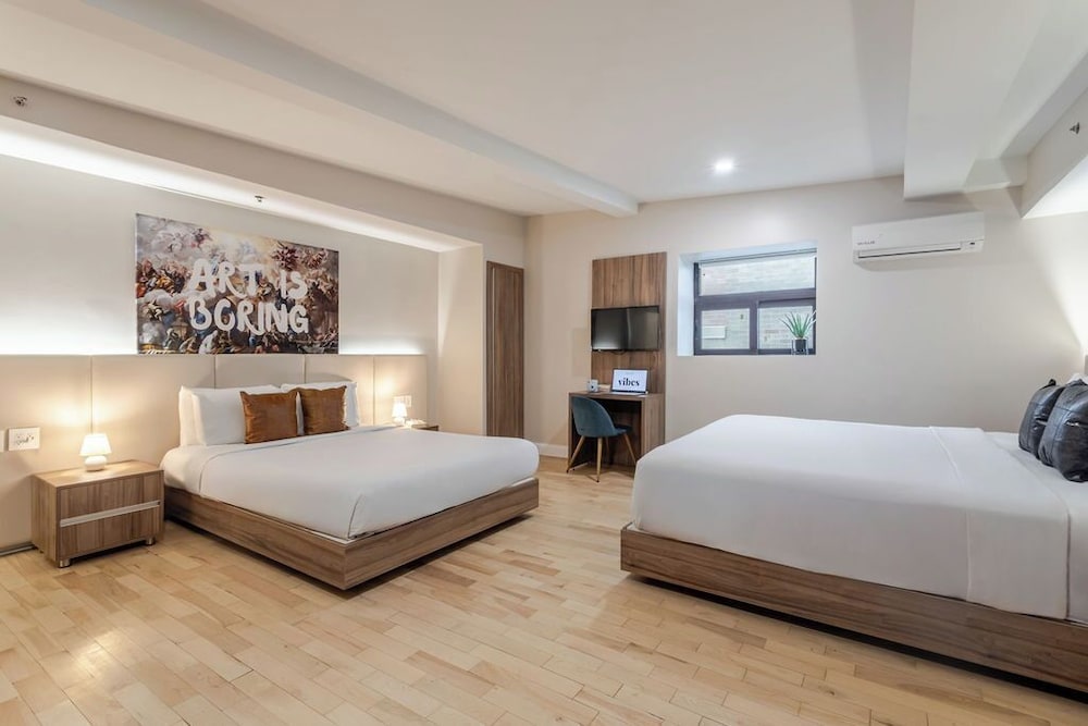 Deluxe Room, 2 Queen Beds - Photo 6
