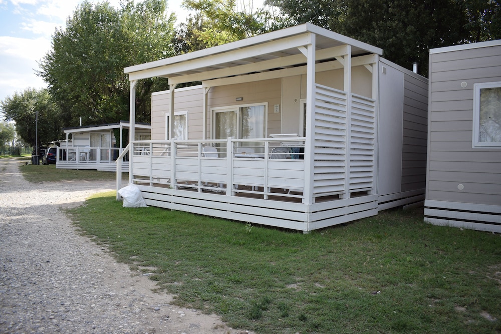 Superior Mobile Home, 3 Bedrooms (Pet Friendly) photo 1