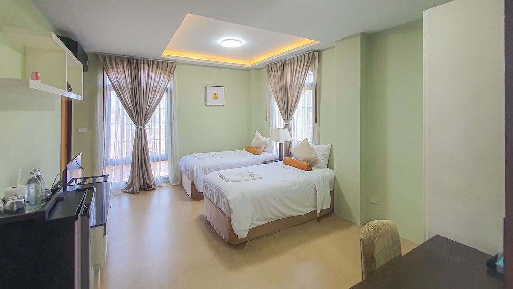 Deluxe Twin Room - Photo 7