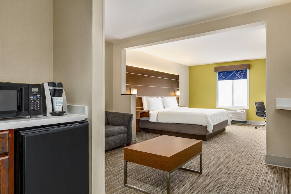 Suite, 1 King Bed (Extra Floor Space) - Photo 1
