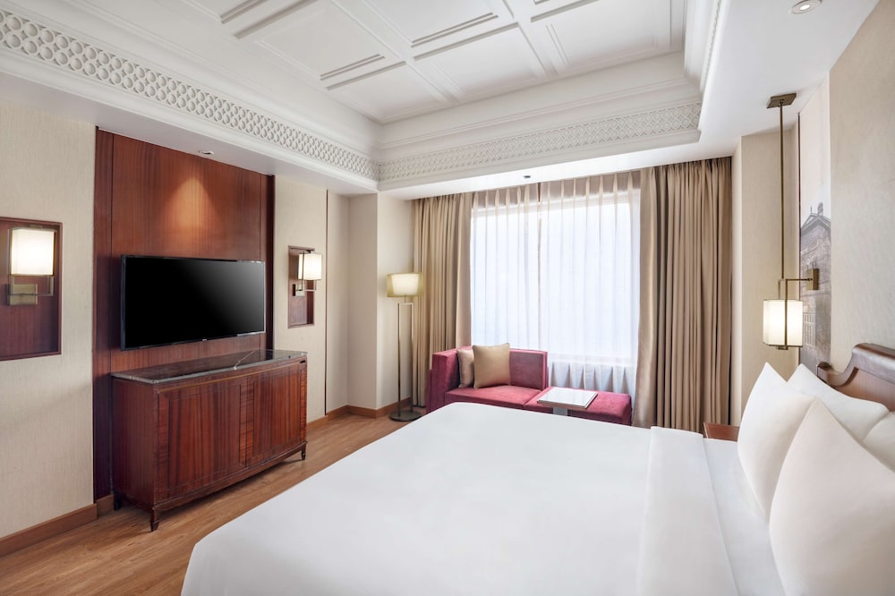 Family suite with Non-View Room