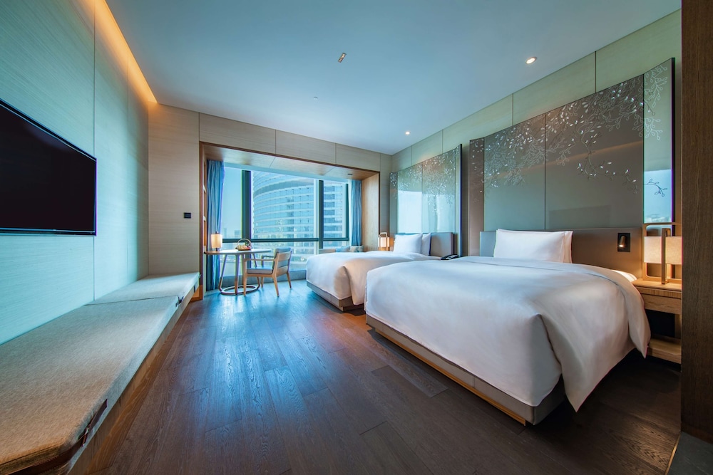 Two Queen Premium Scenic Room