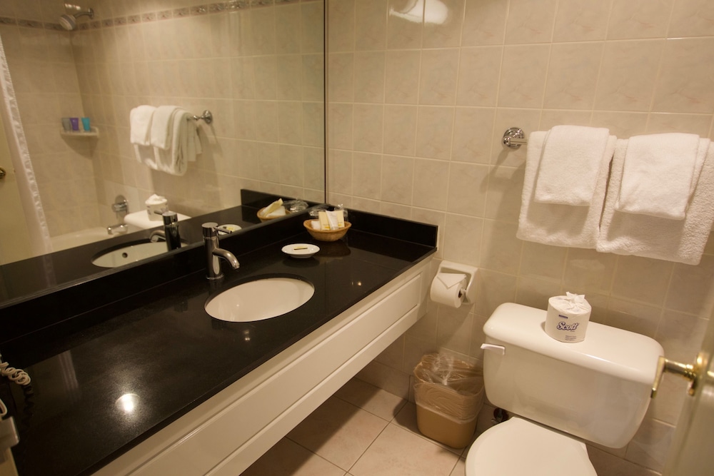 Standard Studio Suite, 2 Double Beds - Photo 13