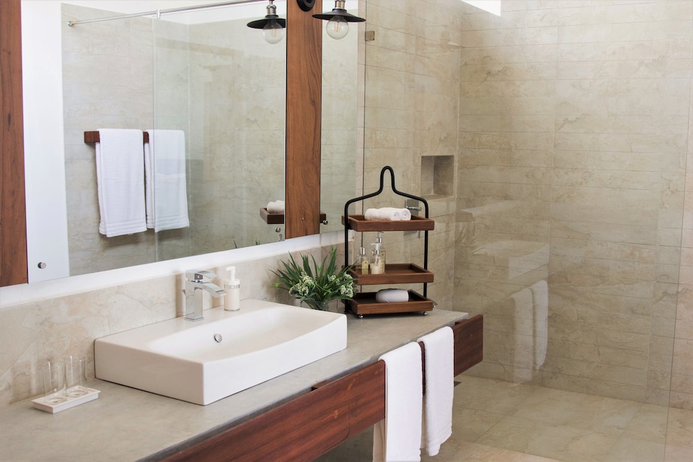 Ocean Suite photo 2