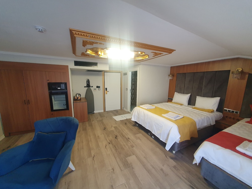 Superior Triple Room photo 1
