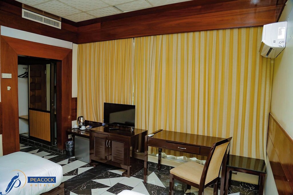 Standard Twin Room - Photo 2