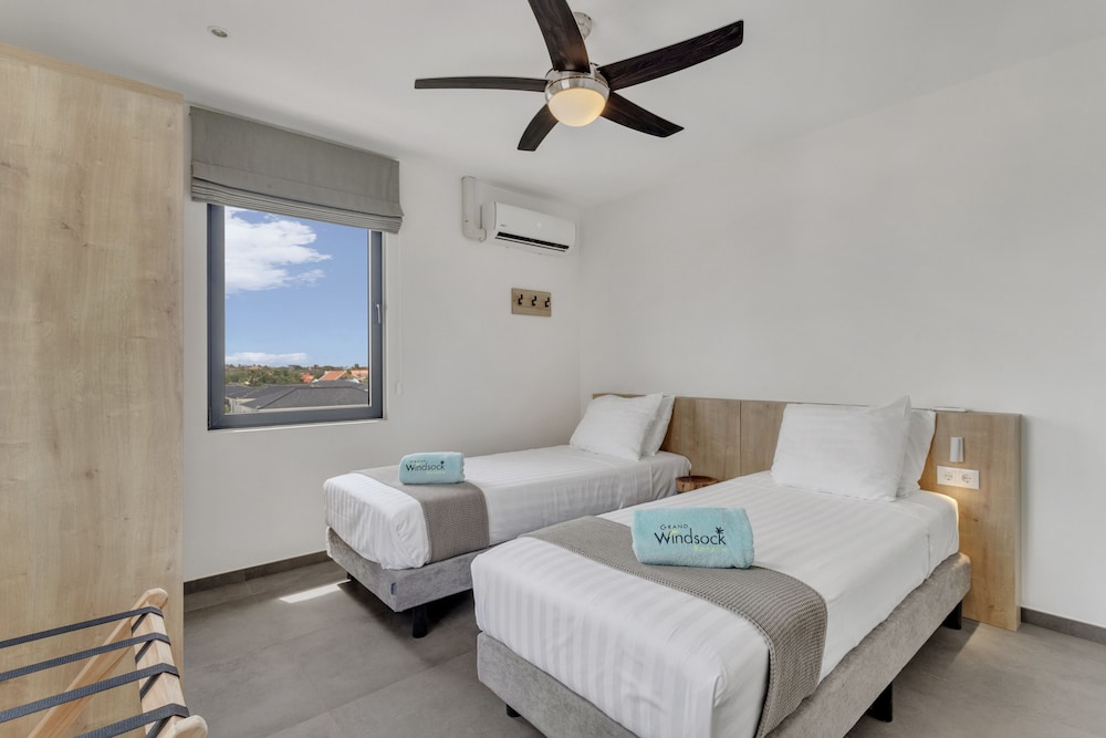 Grand Apartment, 2 Bedrooms, Ocean View