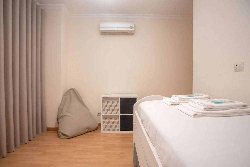 Basic Apartment photo 2
