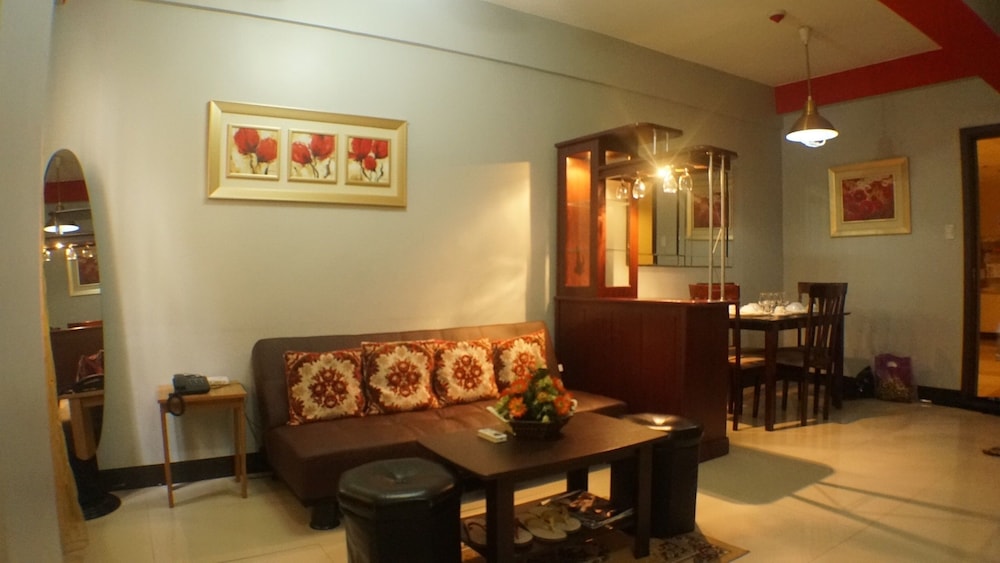 1 Bedroom Deluxe photo 2