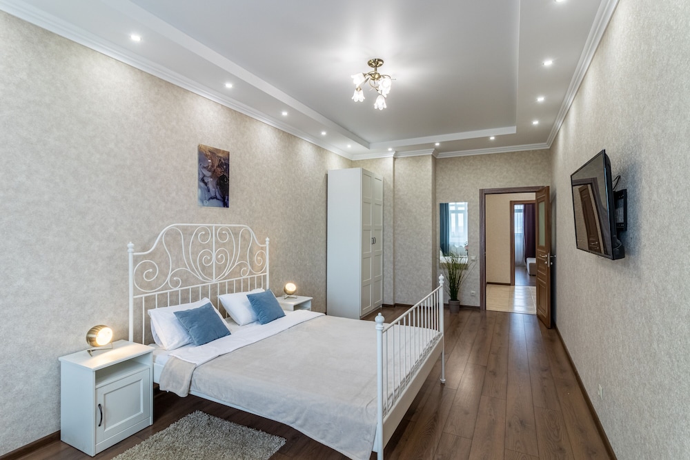 Premier Apartment photo 3