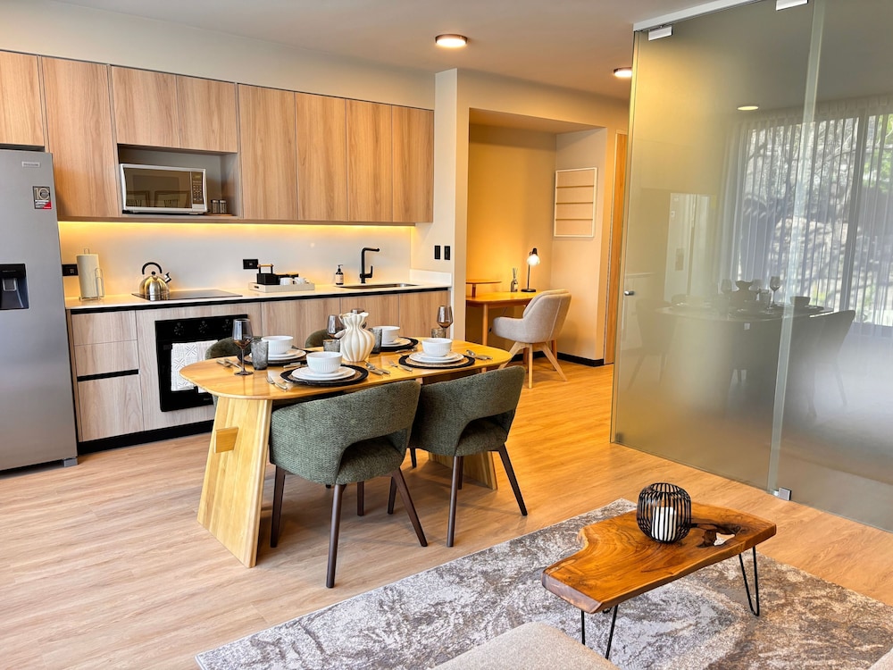 Deluxe Apartment, 1 Queen Bed with Sofa bed, Garden View