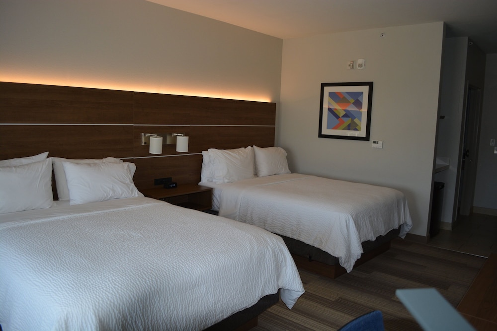 Standard Room, 2 Queen Beds, Accessible (Hearing)