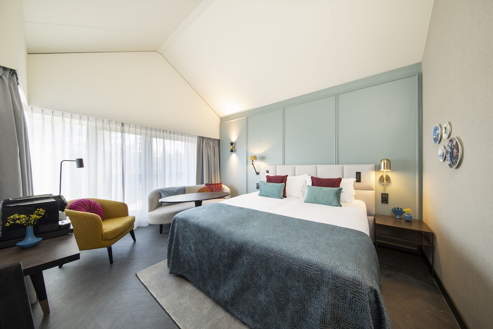 Deluxe Room, Balcony - Photo 1