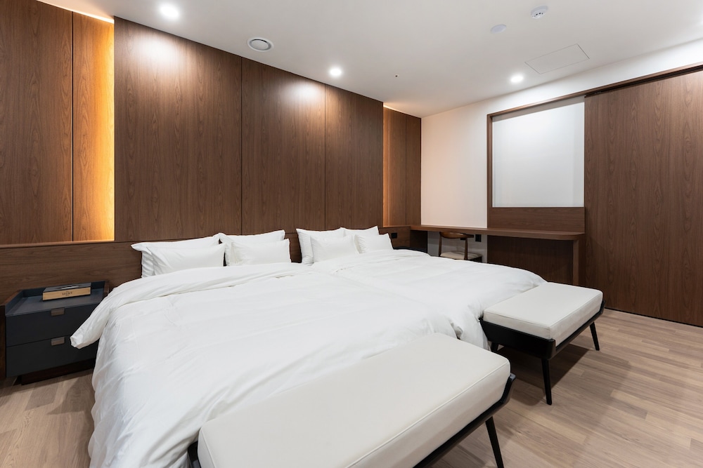 Superior Suite Room
