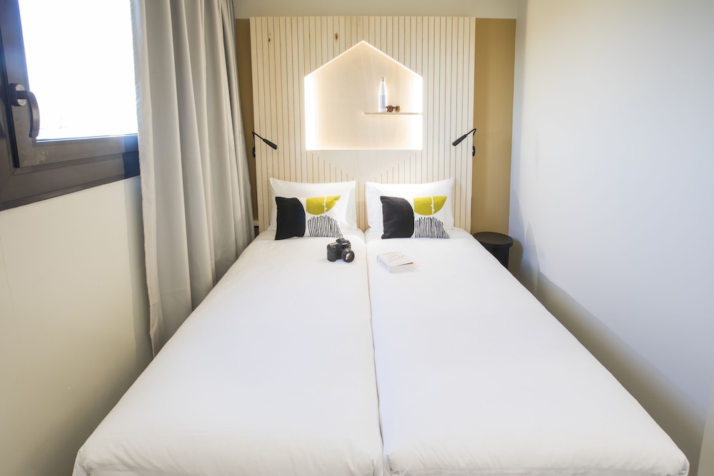 Standard Double Room - Photo 6