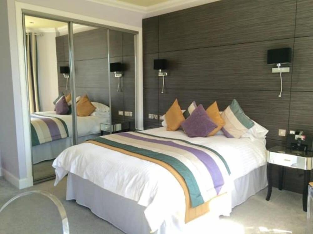 Classic Double or Twin Room, 1 Queen Bed, Non Smoking photo 2