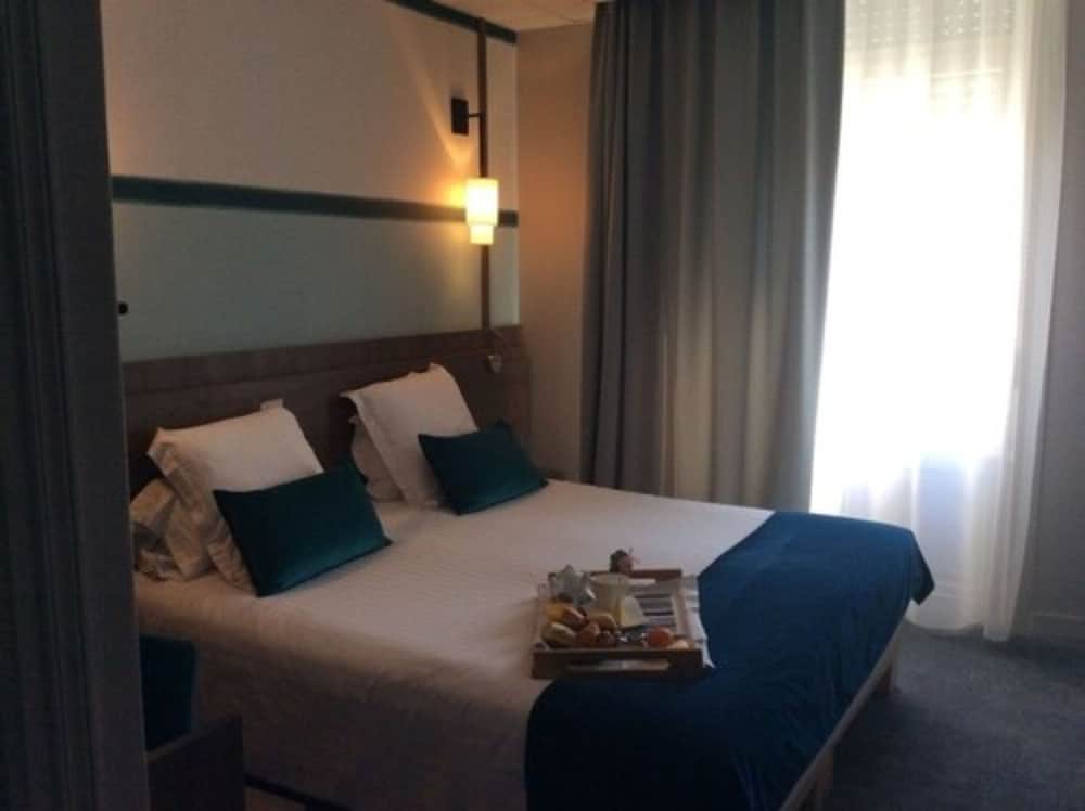 Superior Room, 1 Double Bed, Non Smoking (Larger Room;Twin bed on request) - Photo 5