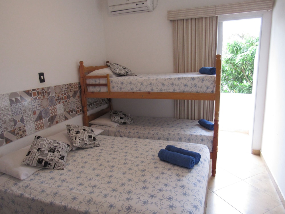 Quadruple Room, 1 bunk bed