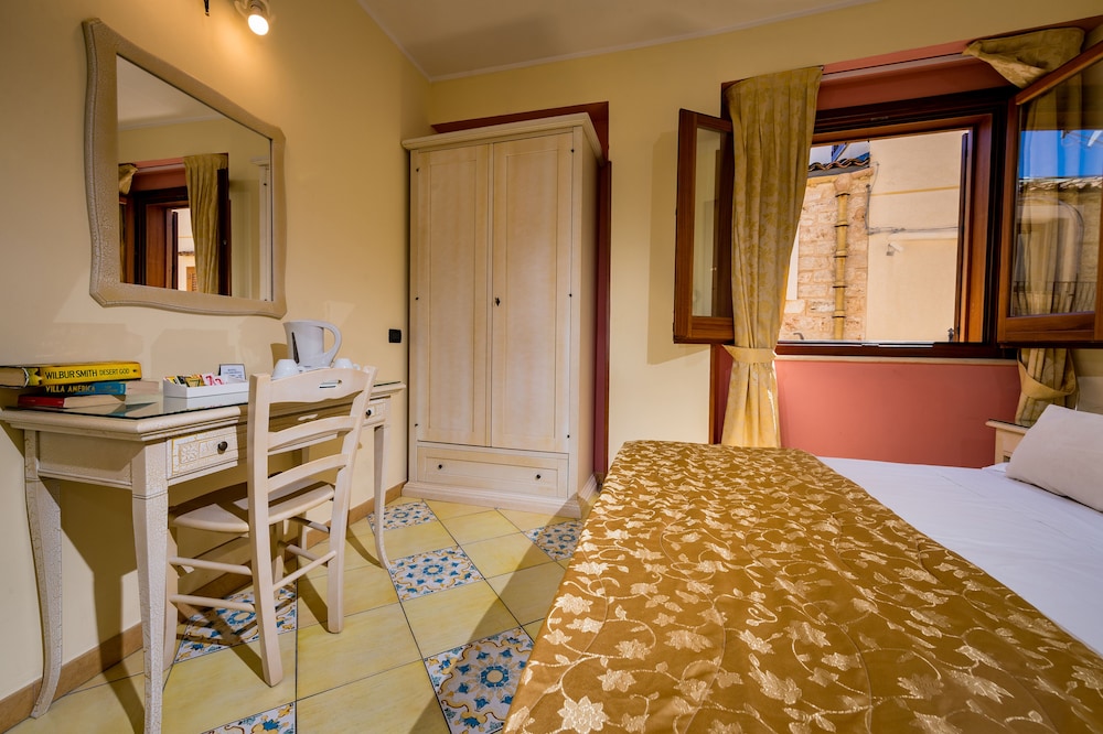 Classic Room - Photo 3