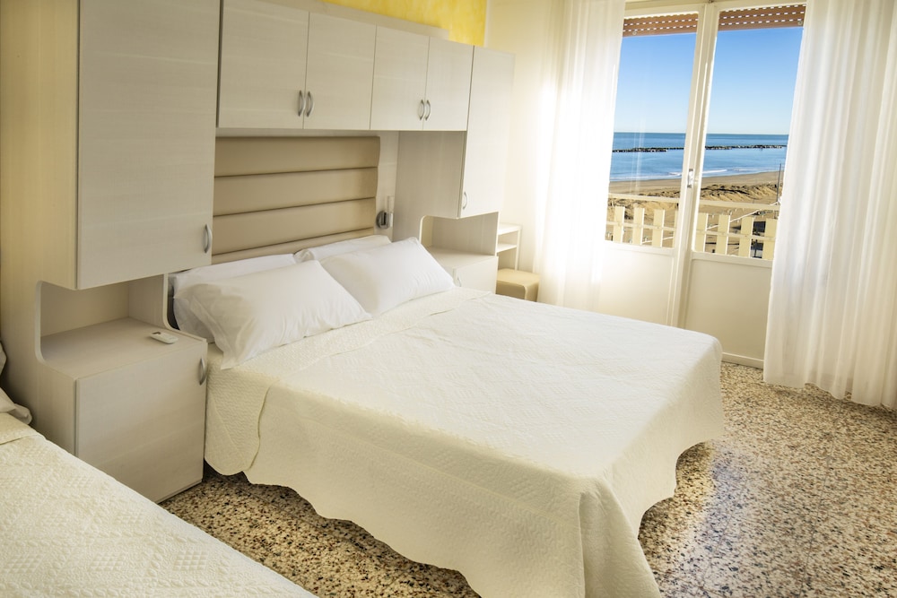 Economy Double Room, Balcony