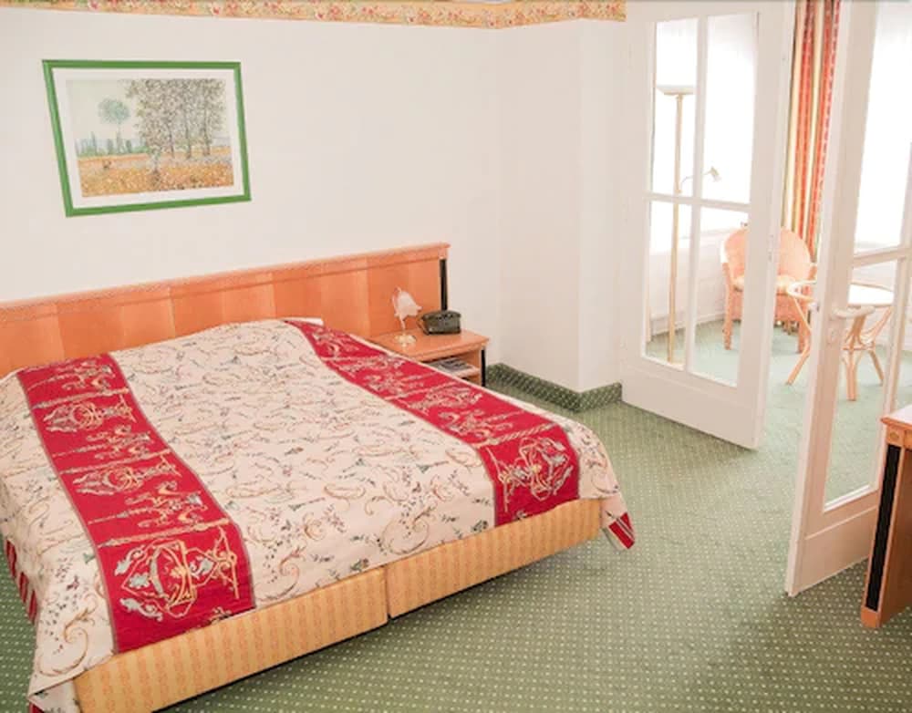 Double Room - Photo 8