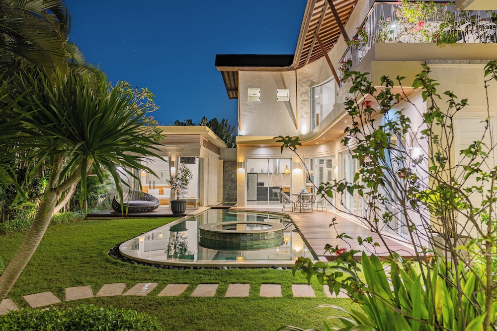 Luxury Villa, 4 Bedrooms, Private Pool