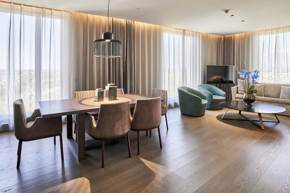Presidential Suite