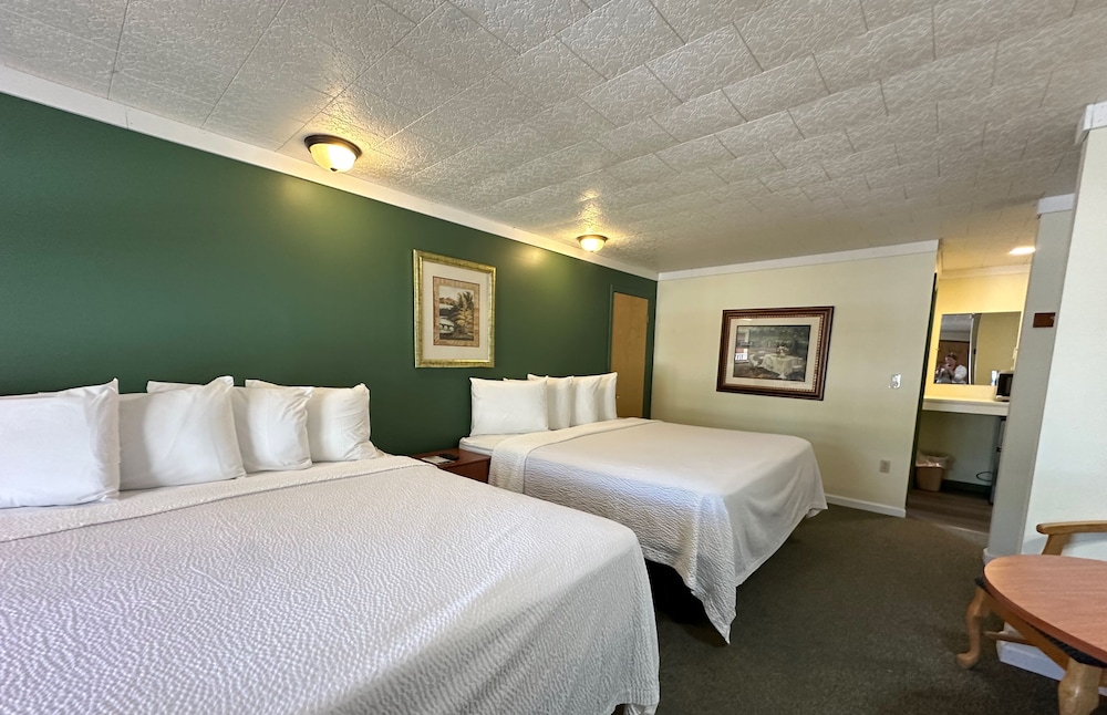 Standard Double Room, Multiple Beds photo 3