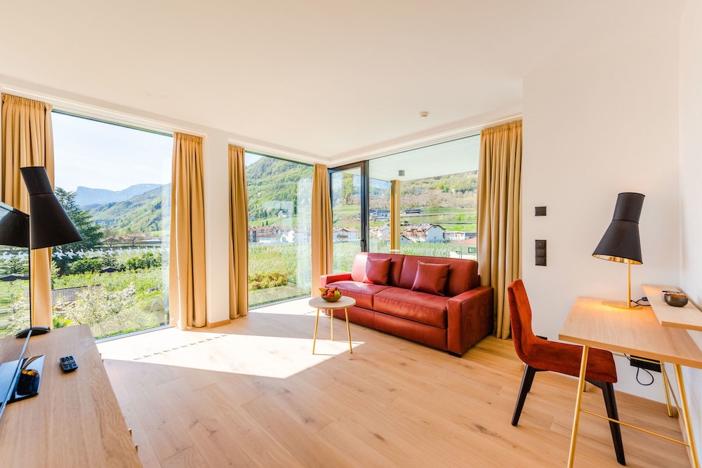 Design Suite, Non Smoking, Garden View photo 2