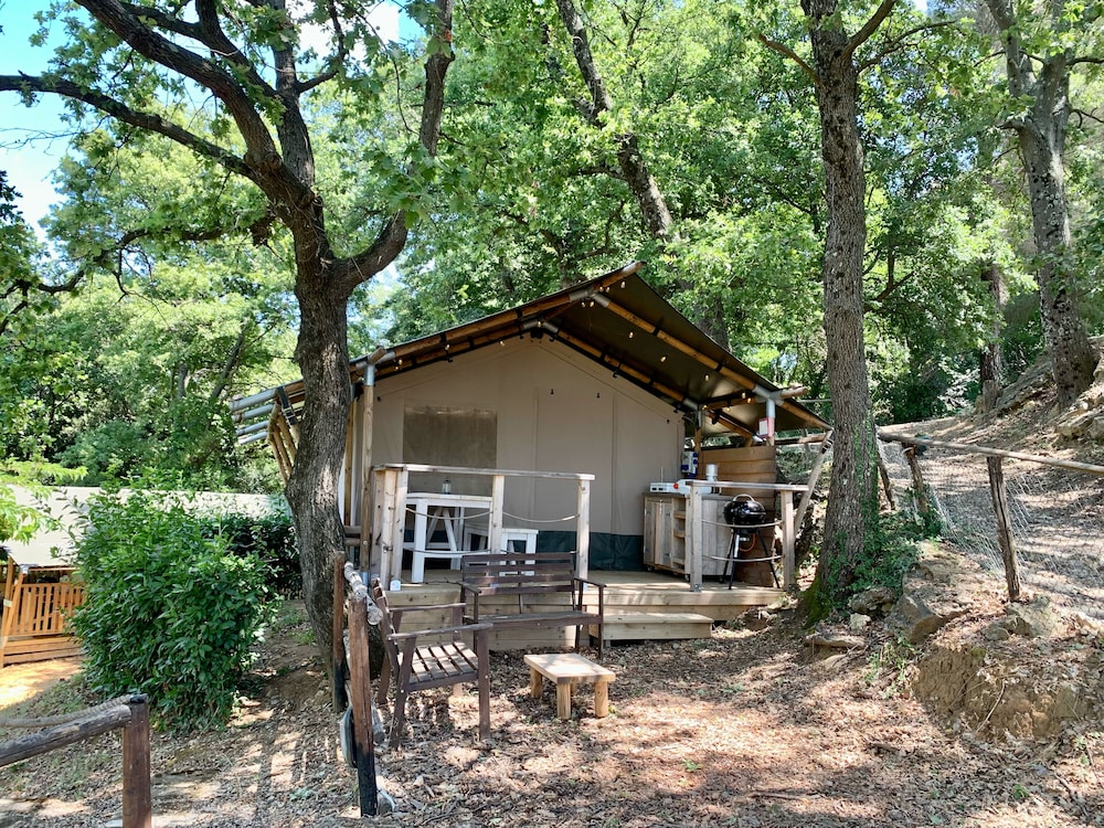Panoramic Tent, 2 Bedrooms, Kitchenette, Partial Sea View Ginestra