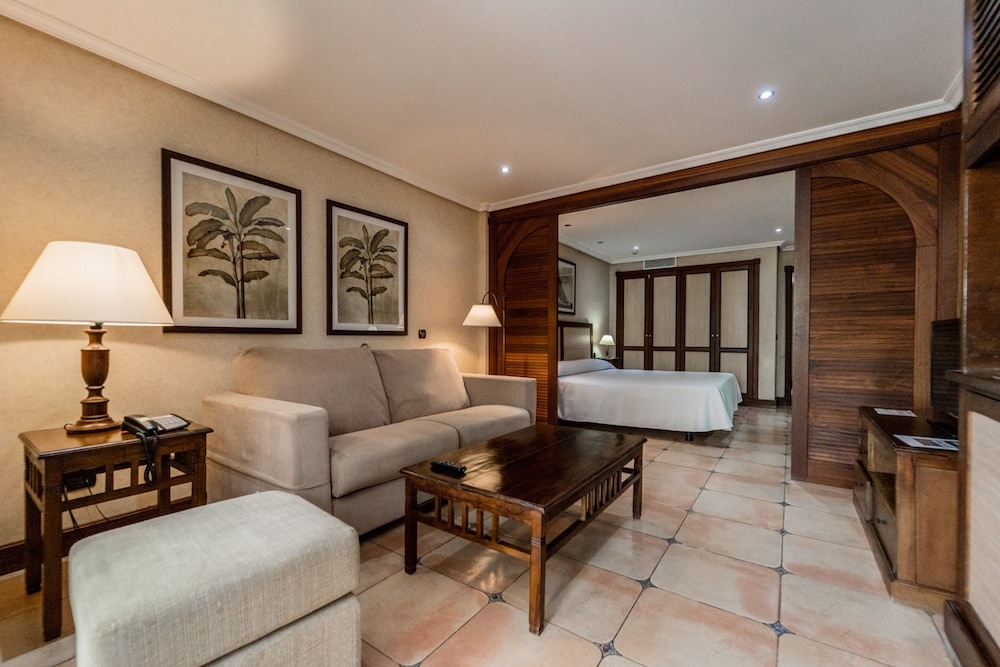 Junior Suite, Annex Building (2 adulto + 1 niño)