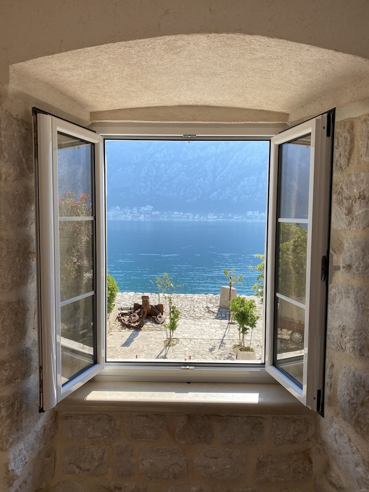 Deluxe Double Room, Sea View photo 2