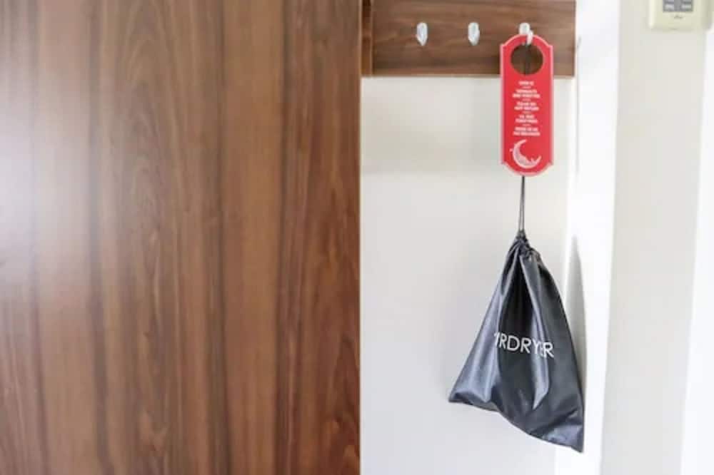Standard Twin Room - Photo 5