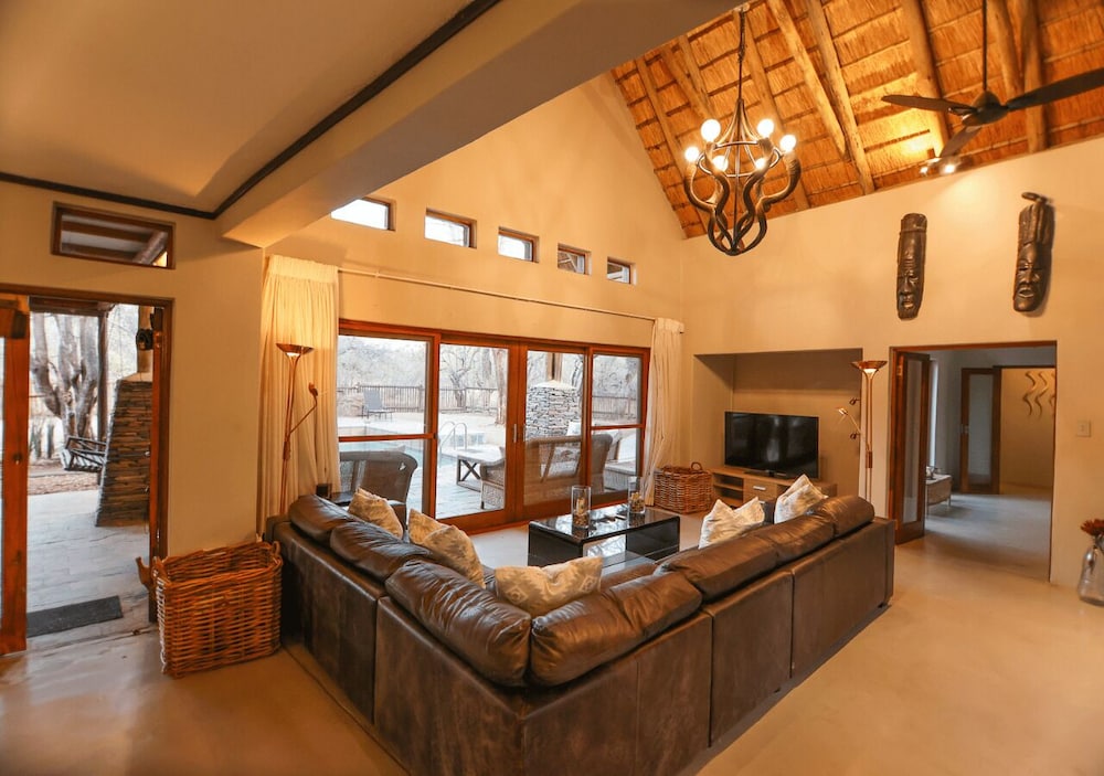 Marula Bush Villa photo 2
