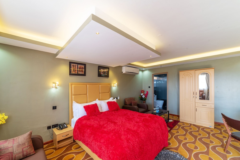 Executive Suite