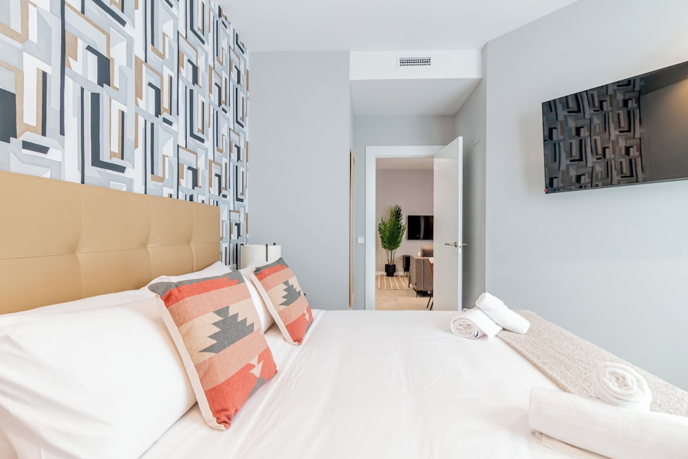 Signature Apartment photo 2