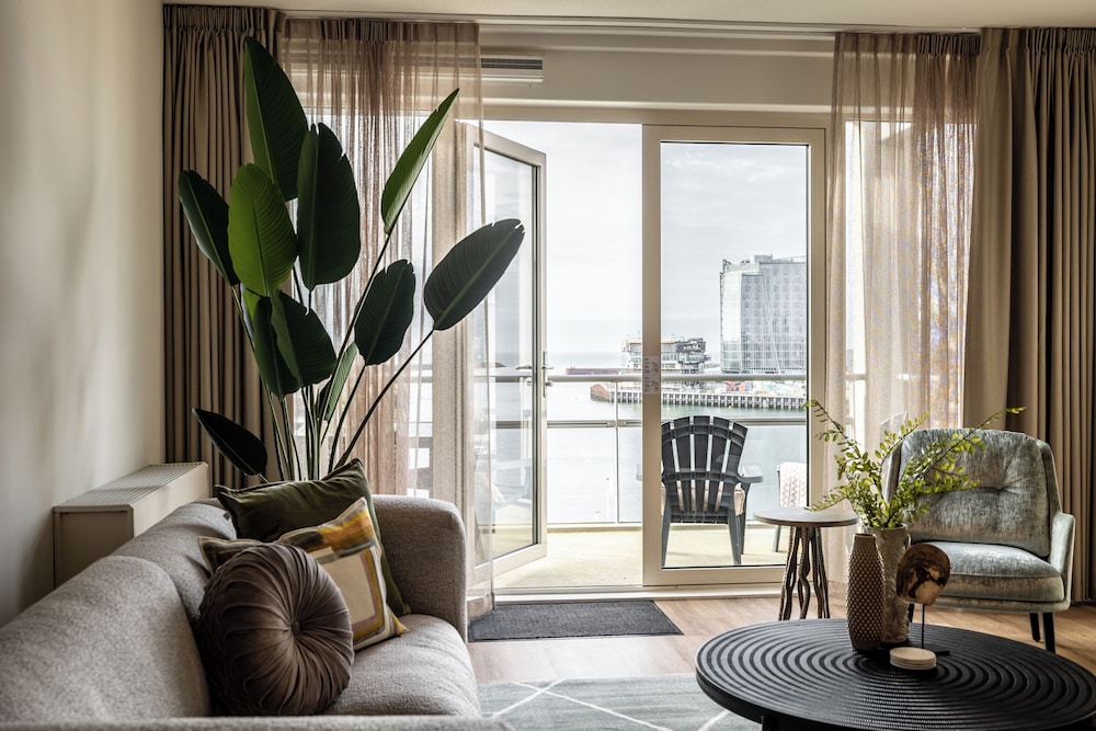 Apartment photo 3
